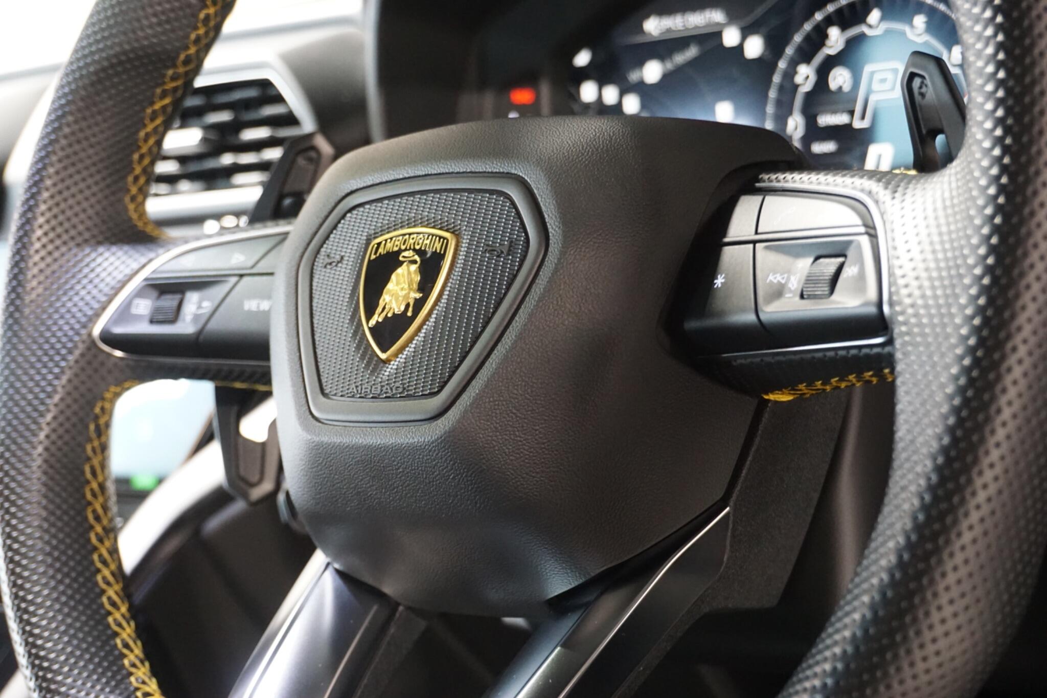 Lamborghini Urus 4.0 V8 BiTurbo SUV 5dr Petrol Auto 4WD Euro 6 (650 ps)